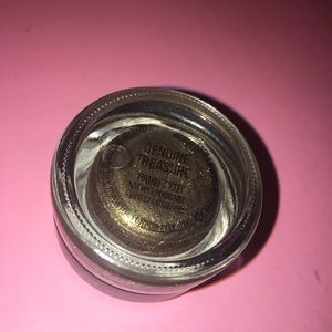 Mac genuine treasure paint pot